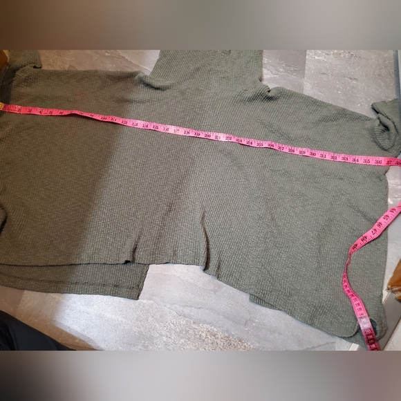 Free People Beach World Traveler Waffle Knit Cowl Neck Sweater. Green. Boho. M. - Picture 4 of 9